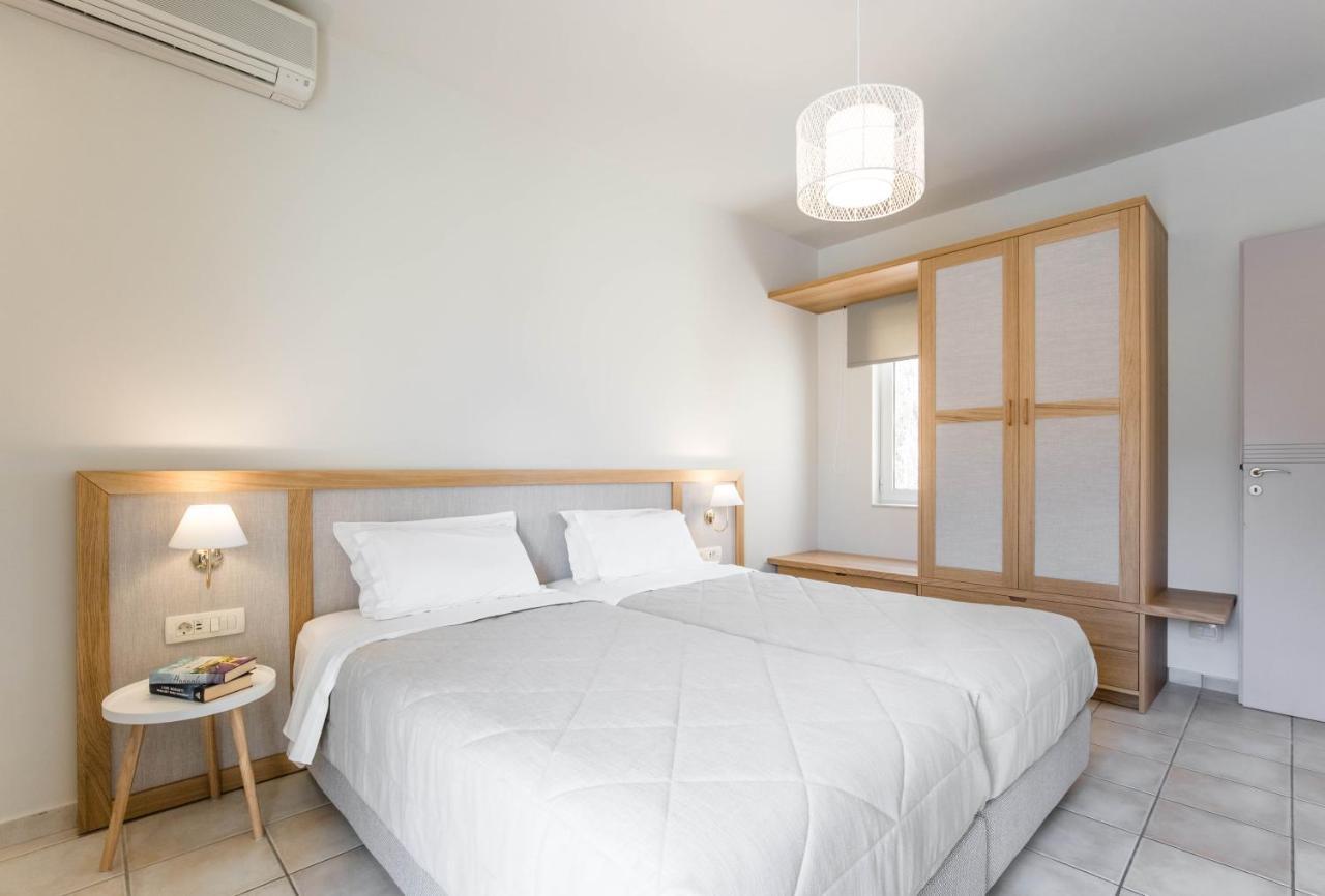 Triton Apartments Kato Daratso Exterior photo
